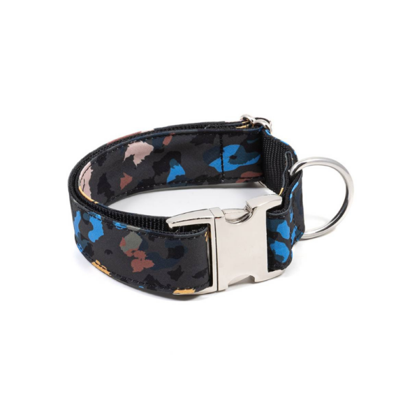 collier prades motifs camouflage